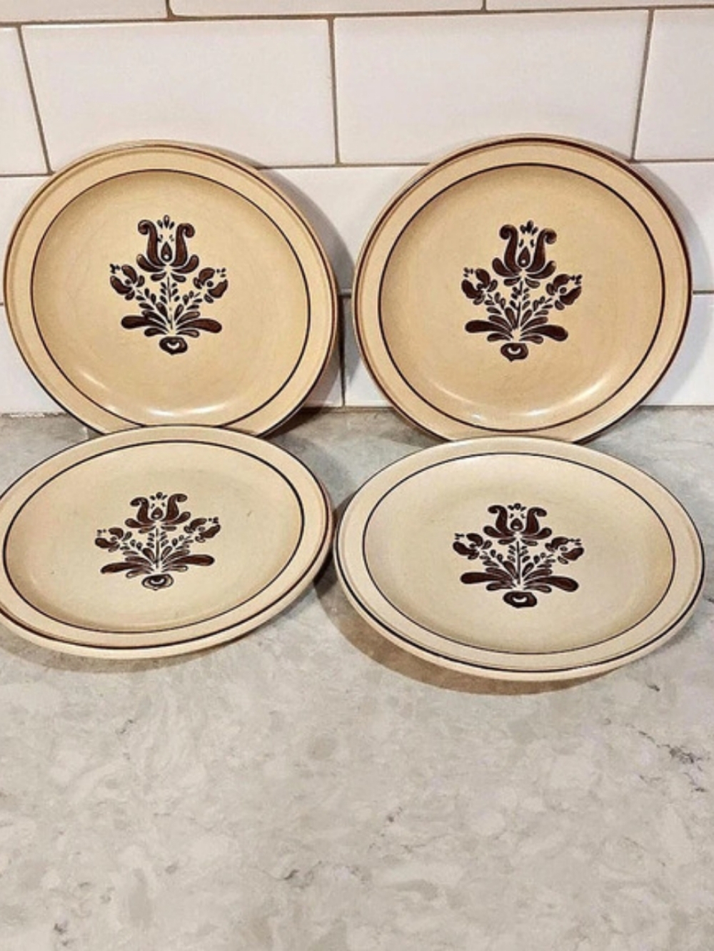 Vintage cottage core Pfaltzgraff Village 7 Inch Salad Plate LOT Of 4
